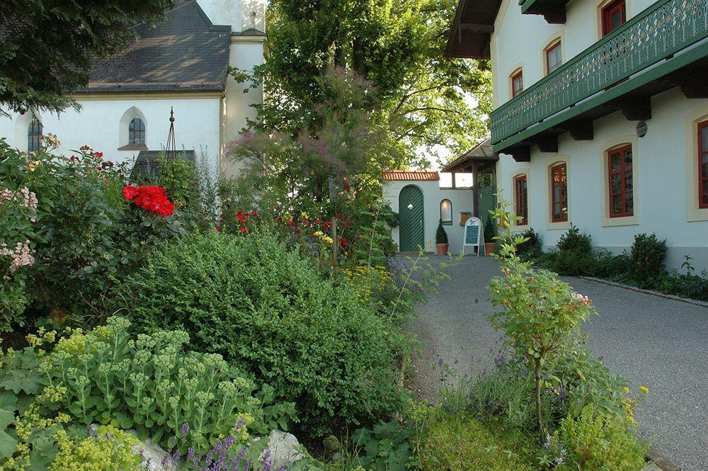 Hotel Zur Schoenen Aussicht Feldkirchen-Westerham Exterior photo