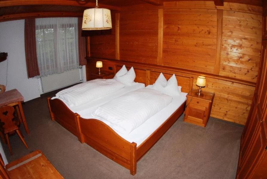 Hotel Zur Schoenen Aussicht Feldkirchen-Westerham Room photo